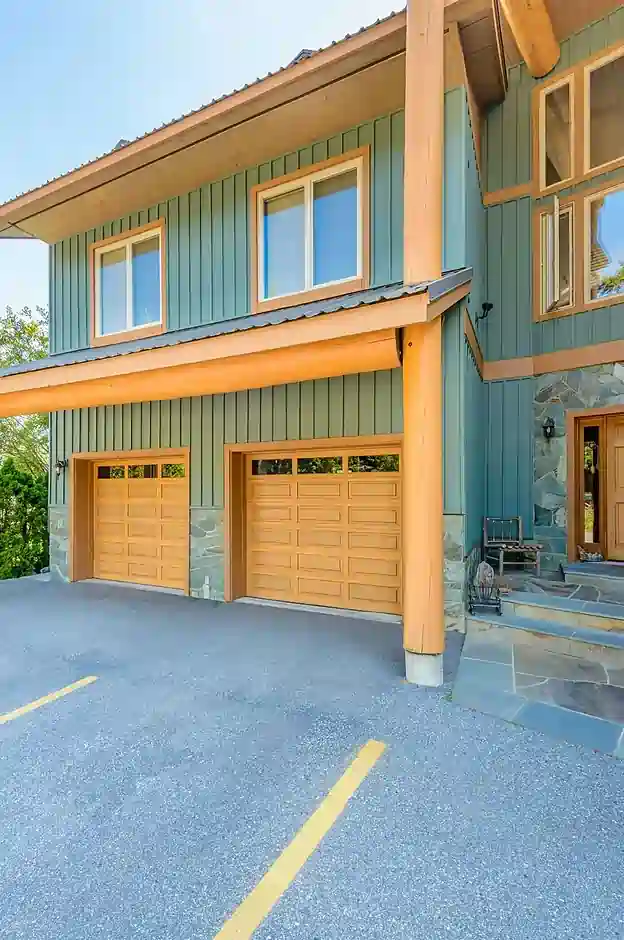 Licensed Commercial Door Repair in Tsawwassen